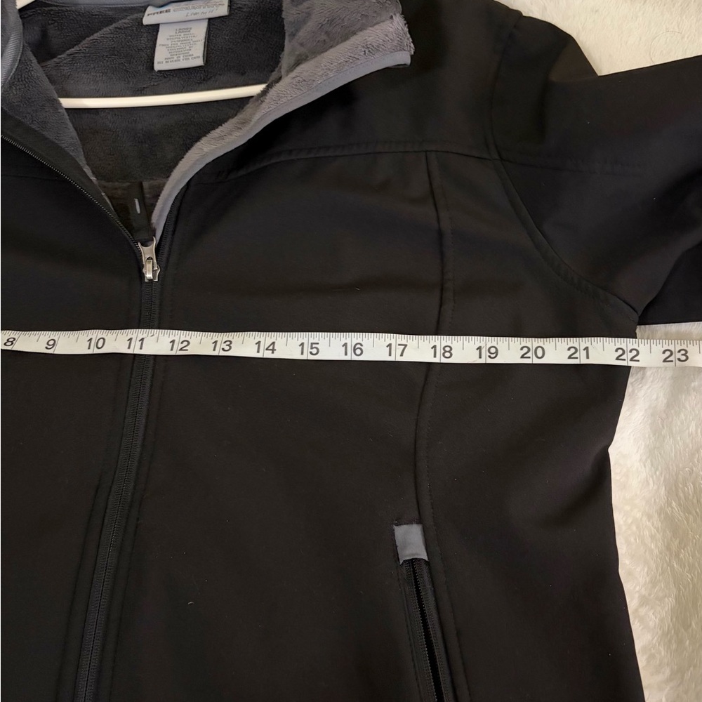 Free Country Hodeed Full Zipper Black Softshell Jacket with Gray Accents Sz‎ L - Picture 11 of 12